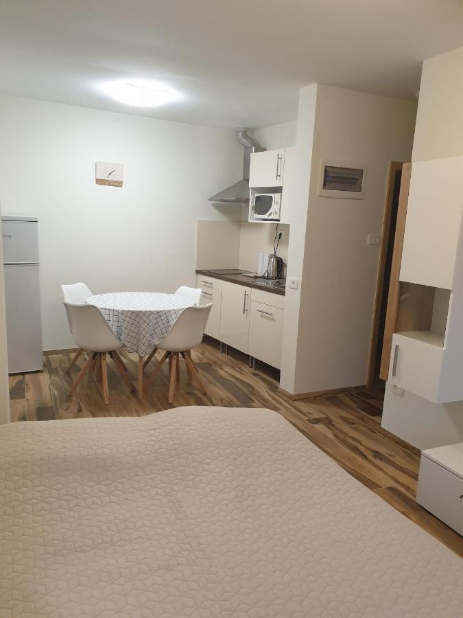 Apartment With Terrace 포르토로즈 외부 사진